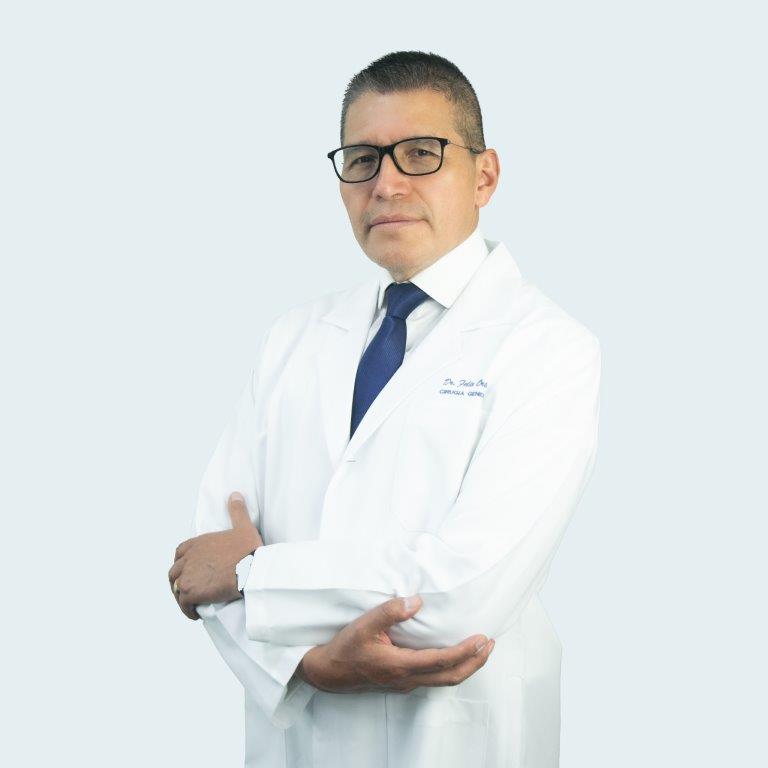 Dr. Félix Rafael Ortega Álvarez — Cirujano Oncológico y Fundador de Clínica Ortega Huancayo